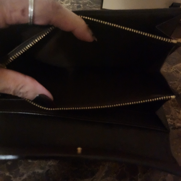 Louis Vuitton Damier Wallet - Picture 12 of 16